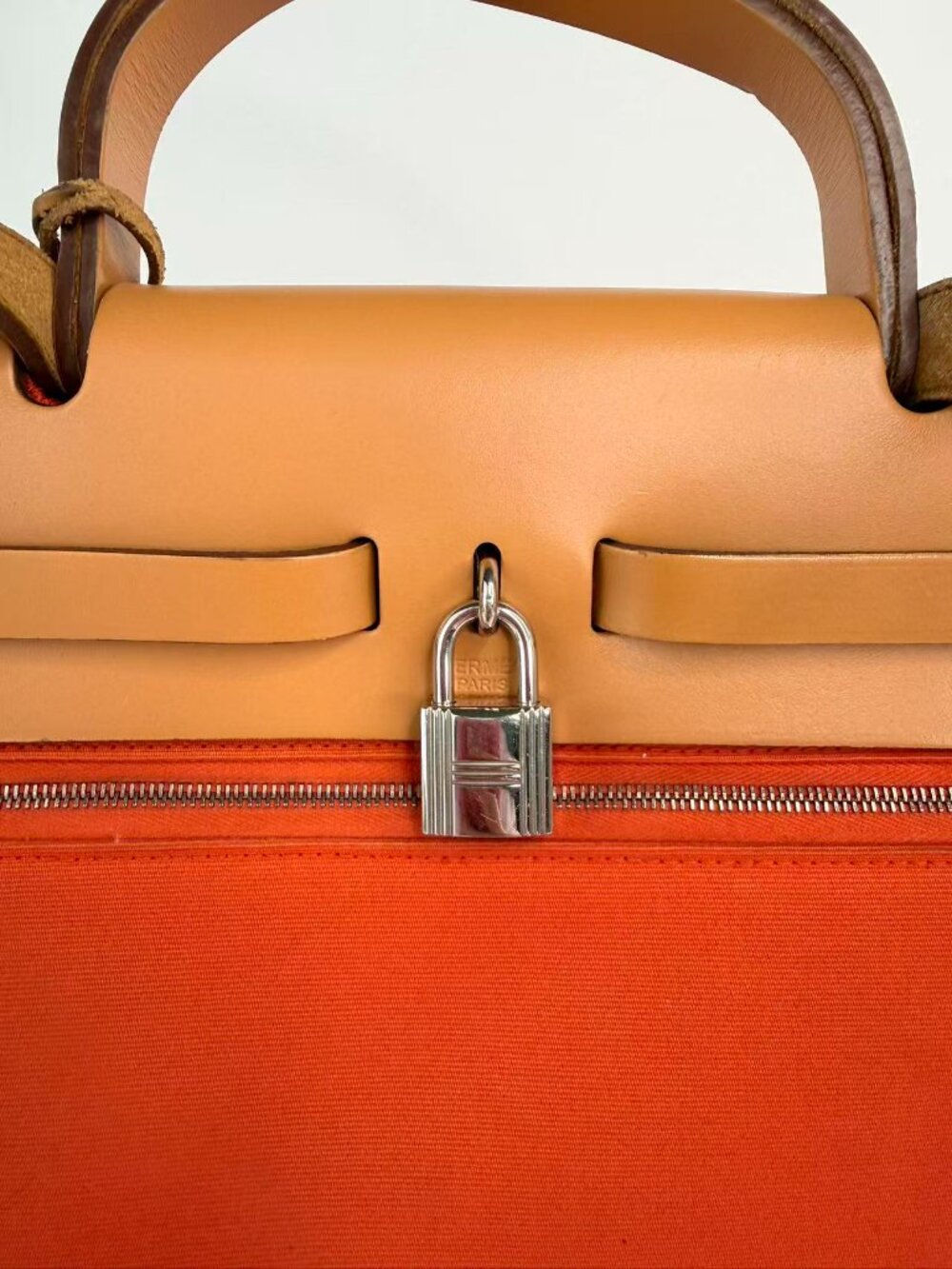 Hermès Herbag Zip 31 Orange Canvas & Natural Vache Hunter Leather Handbag - Picture 8 of 12
